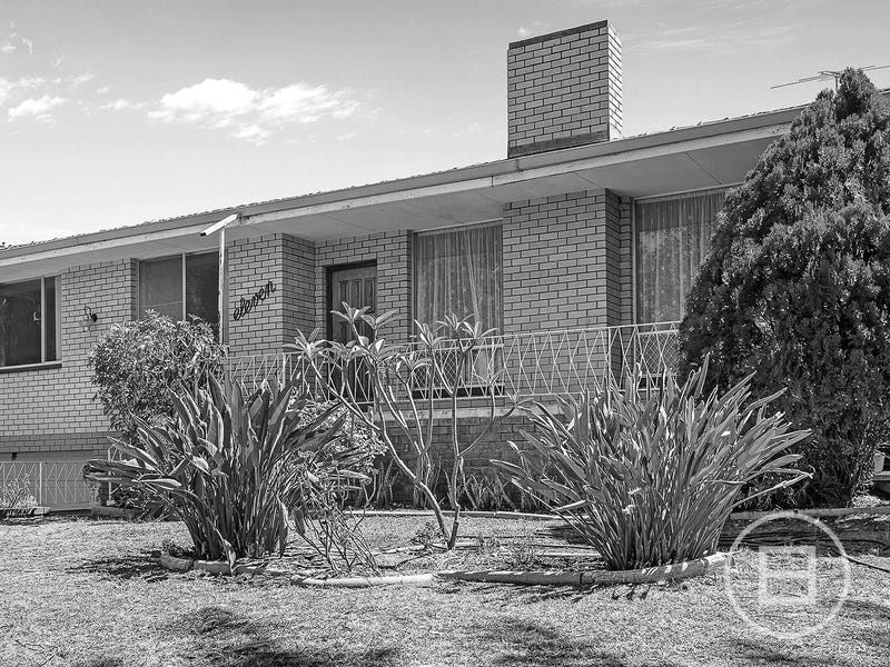 11 Lombardy Street, Woodlands, WA 6018 Property Details