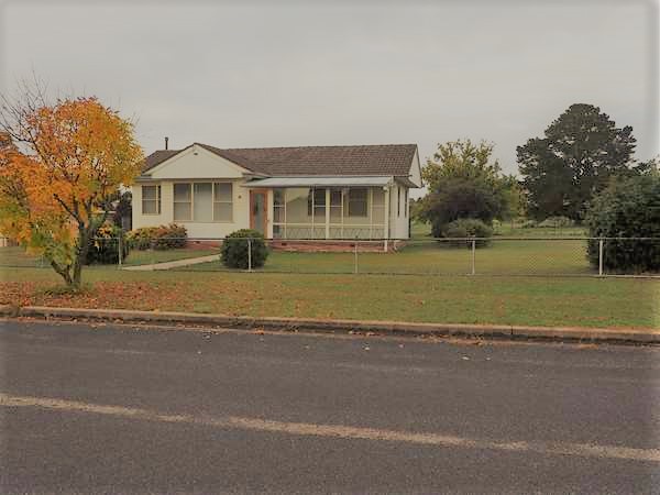 38 Rowan Avenue Uralla Nsw 2358 Property Details