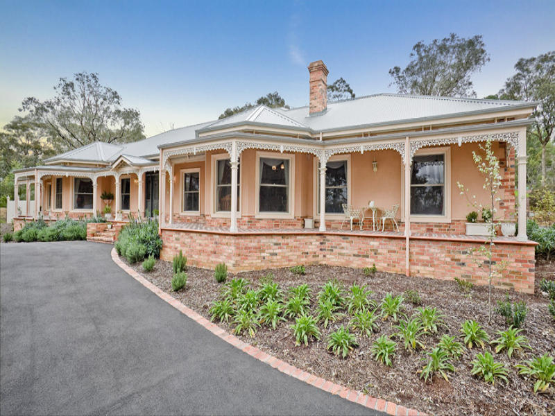 394 Reynolds Road, Eltham, Vic 3095 Property Details