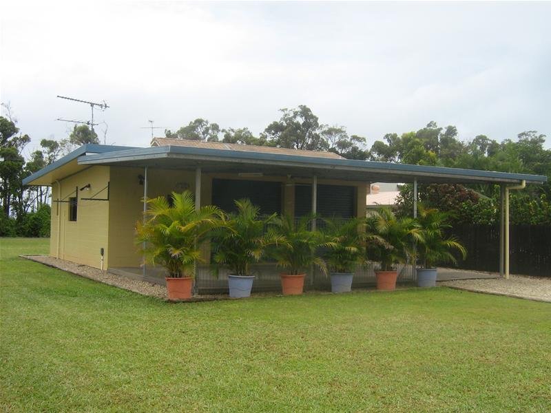 38 Holland Street, Wongaling Beach, QLD 4852