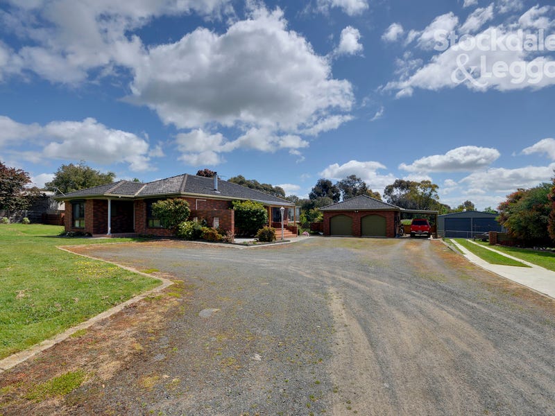 15 Winchester Way, Churchill, Vic 3842 Property Details