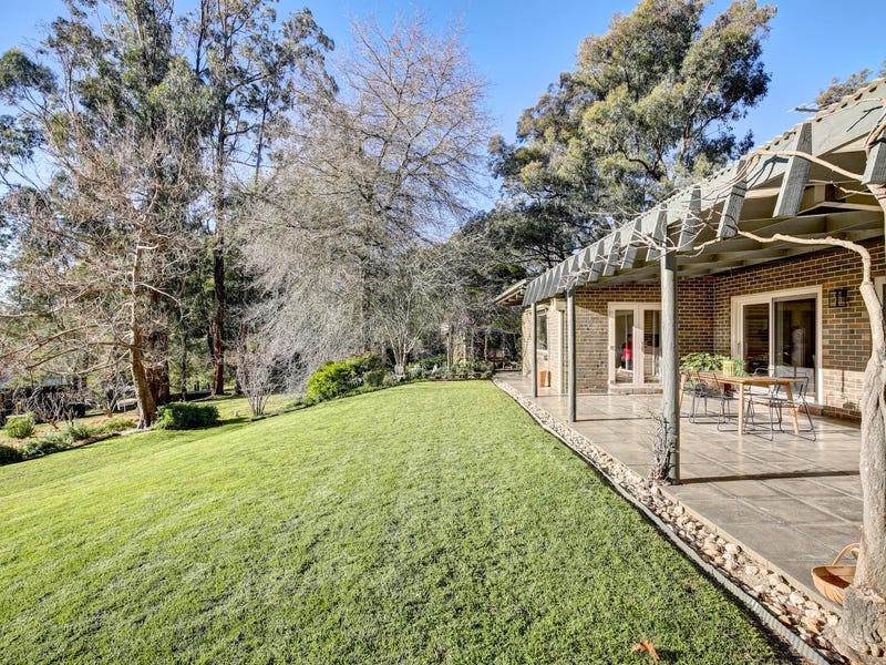 141 Piccadilly Road, Crafers, SA 5152 Property Details