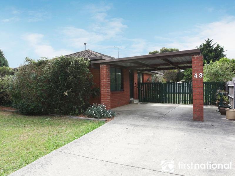 43 Kingston Avenue, Pakenham, Vic 3810 Property Details