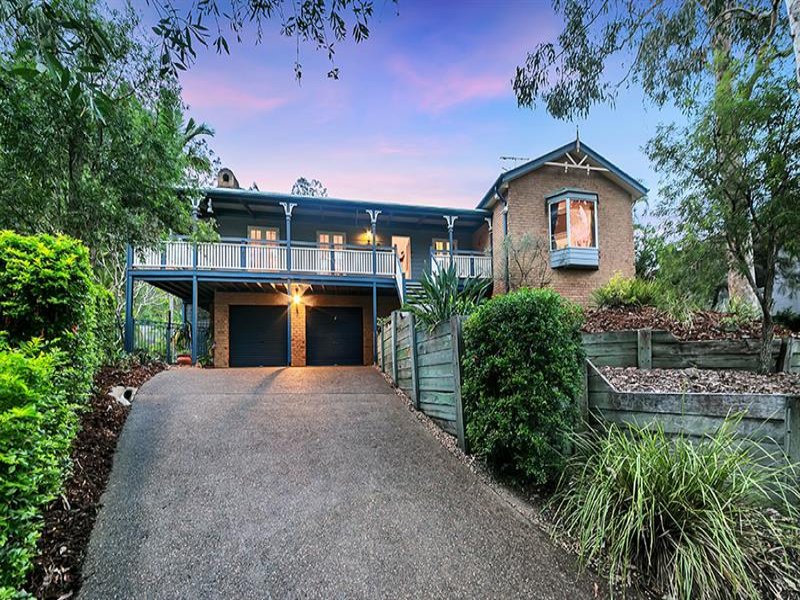 25 Peebles Place, Chapel Hill, QLD 4069
