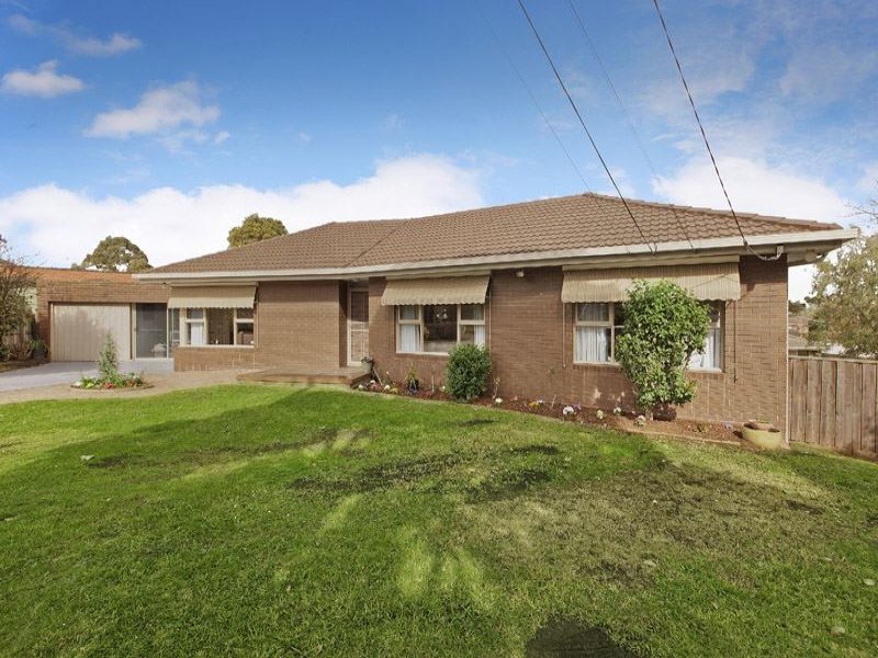 10 Alumnus Court, Wheelers Hill, Vic 3150