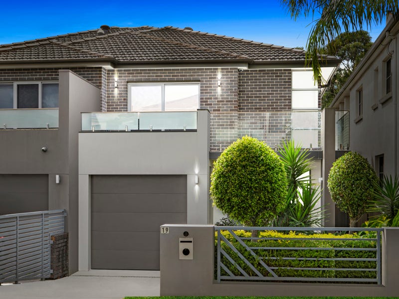 19 Gloucester Avenue, Merrylands, NSW 2160