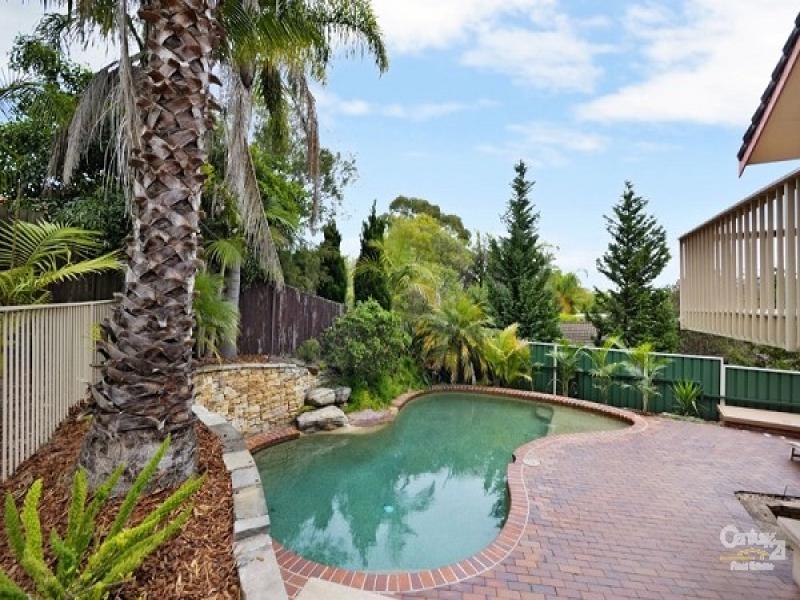 17 Elliott Road, Menai, NSW 2234