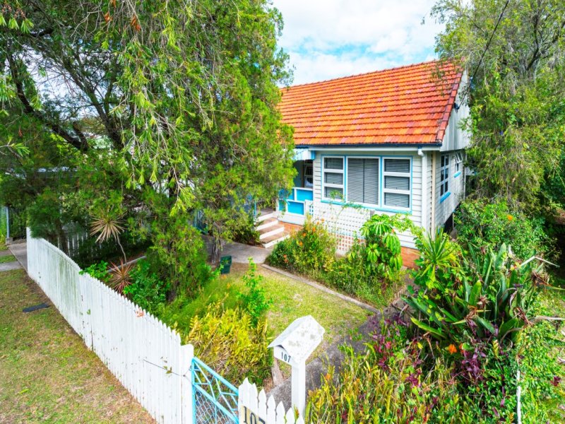 107 Birdwood Road, Holland Park West, QLD 4121