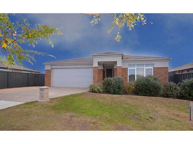 6 Penhurst Place, Deer Park, VIC 3023