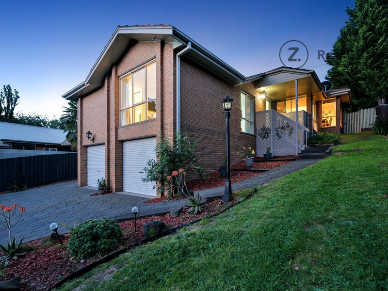 53 Balmoral Circuit, Eltham, Vic 3095 Property Details