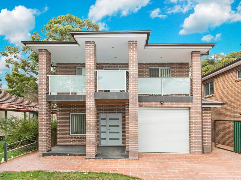 595 Henry Lawson Drive, East Hills, NSW 2213