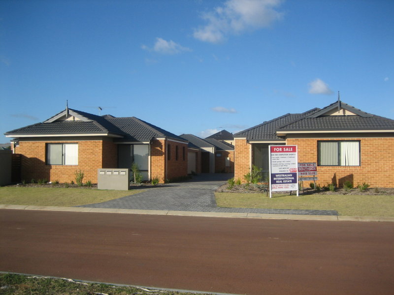 4/ 15 Coogee Road, Munster, WA 6166 Property Details