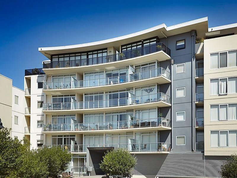 33/2 Horizon Drive, Maribyrnong, Vic 3032 - Property Details