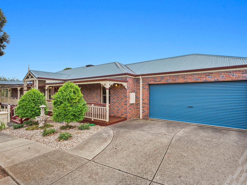 2 Wallace Crescent, Drouin, Vic 3818 Property Details