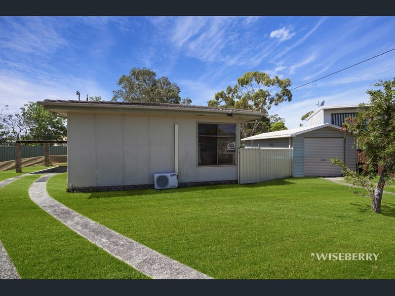 7 Read Street, Canton Beach, NSW 2263