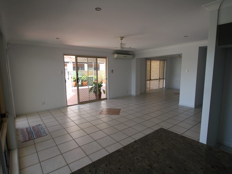 19 Cessnock Close, Mermaid Waters, Qld 4218