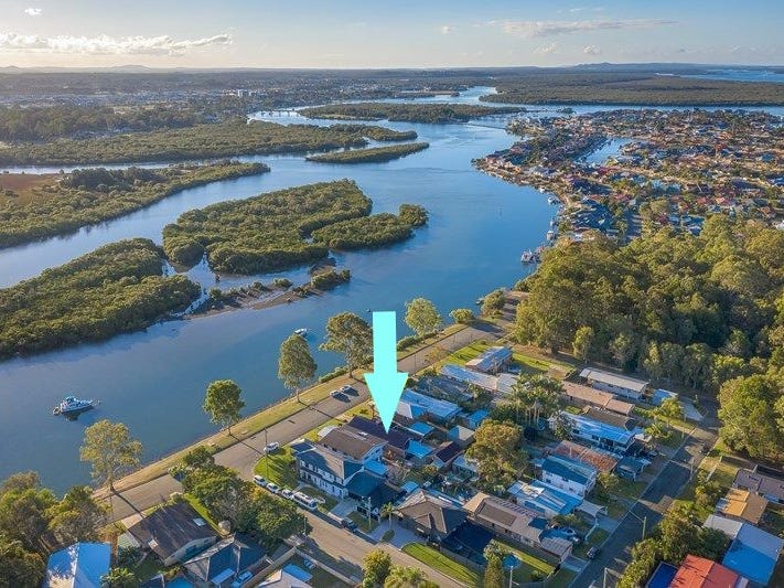 153 The Esplanade, Coombabah, Qld 4216 Property Details