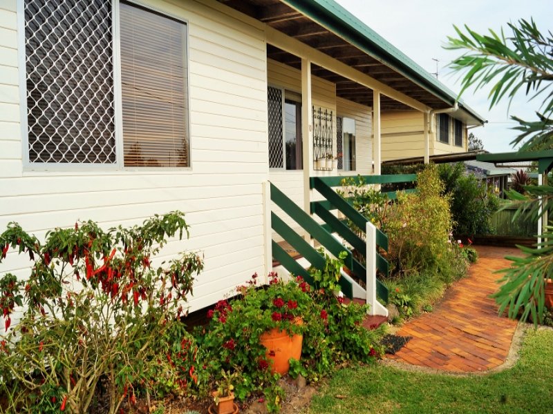 10 Smith Lane, Harlaxton, QLD 4350