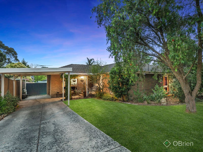 33 Maria Drive, Langwarrin, VIC 3910