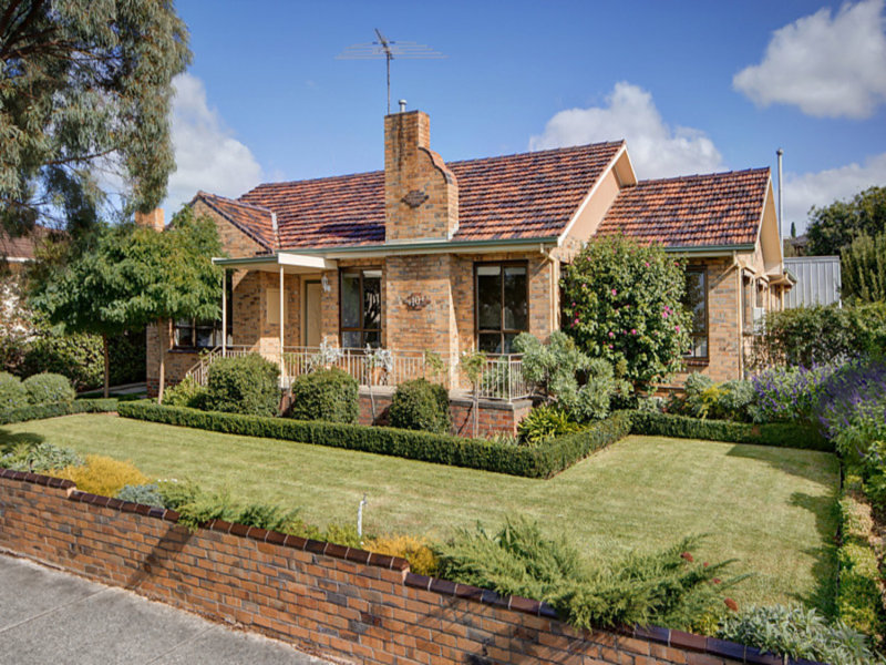 10 Heather Street, Hamlyn Heights, VIC 3215