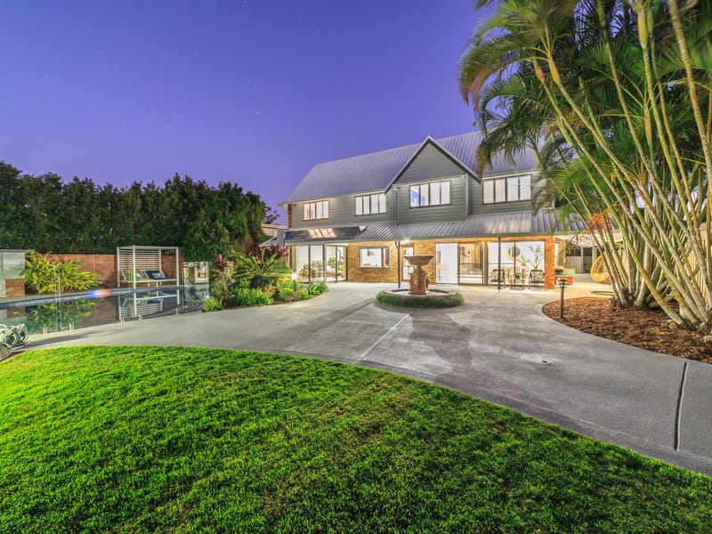 4 Garden Grove, Carrara, Qld 4211