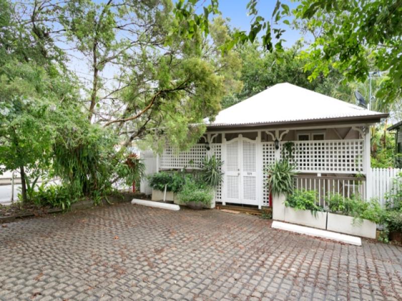 109b Adamson Street, Wooloowin, Qld 4030 Property Details