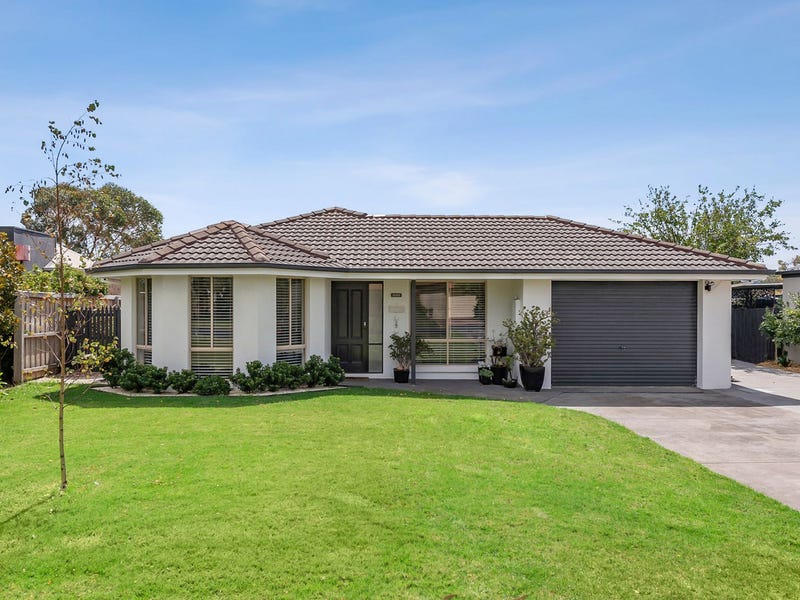 70 Country Club Drive, Safety Beach, VIC 3936