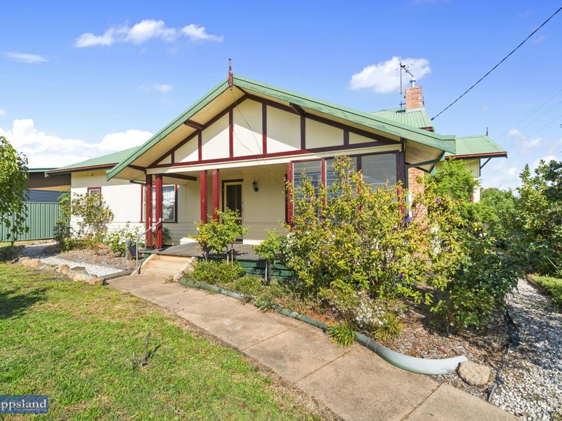 10 Harbeck Street, Heyfield, VIC 3858