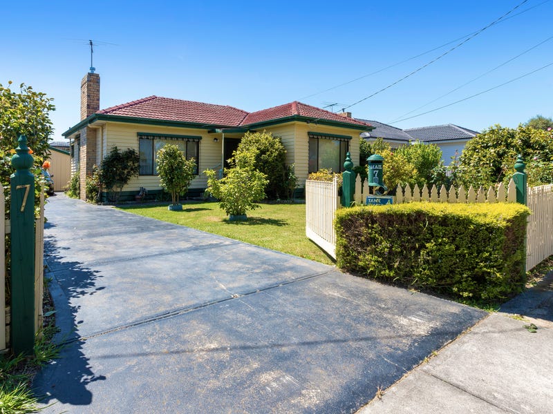 7 Raymond Road, Seaford, VIC 3198