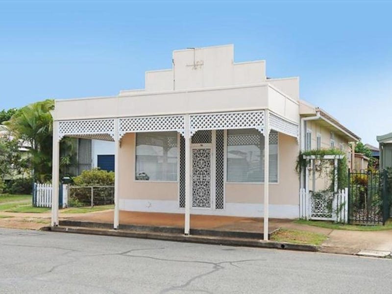 70 King Street, Woody Point, Qld 4019