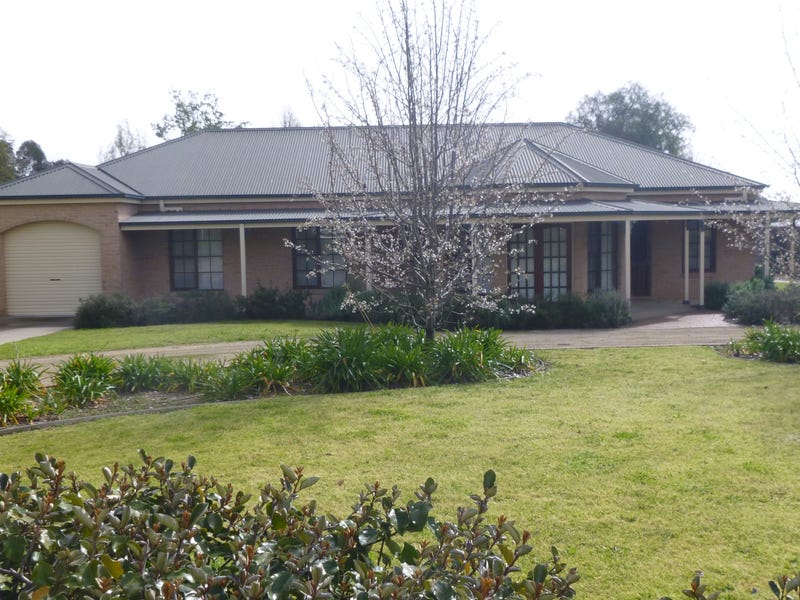 8082 Waratah Street, Cowra, NSW 2794