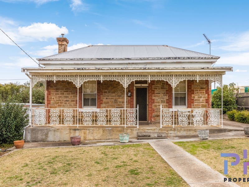 13 Simpsons Road, Eaglehawk, Vic 3556 - Property Details