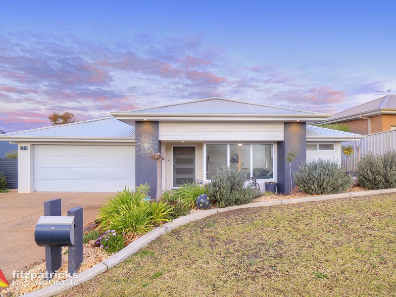 52 Balala Crescent, Bourkelands, NSW 2650 Property Details