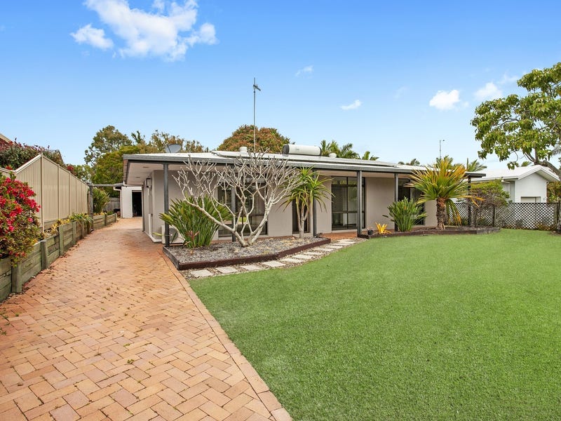 11 Carnoustie Street, Tewantin, Qld 4565 Property Details