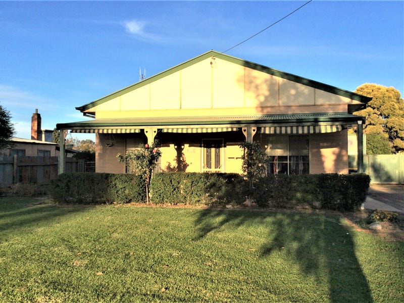 16 Finley Street, Finley, NSW 2713 House for Sale