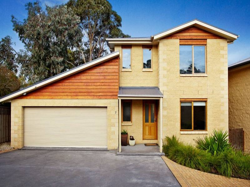 House 7,17 Silver Street, Eltham, Vic 3095 Property Details
