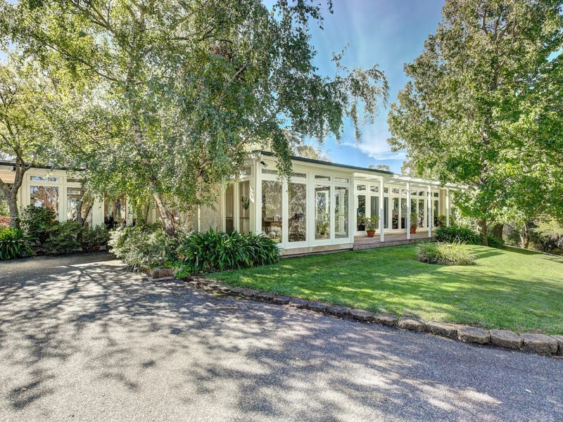 127 Piccadilly Road, Crafers, SA 5152 Property Details