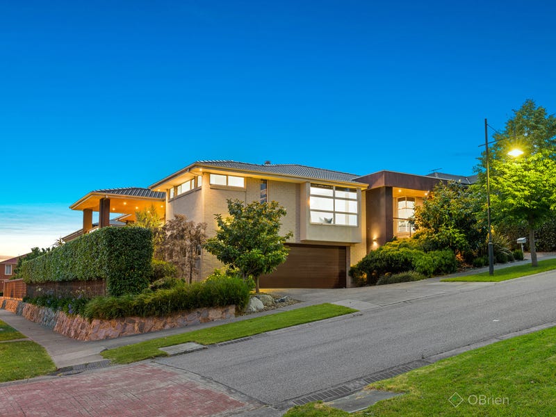 1 Ware Place Berwick Vic 3806 Realestate Com Au