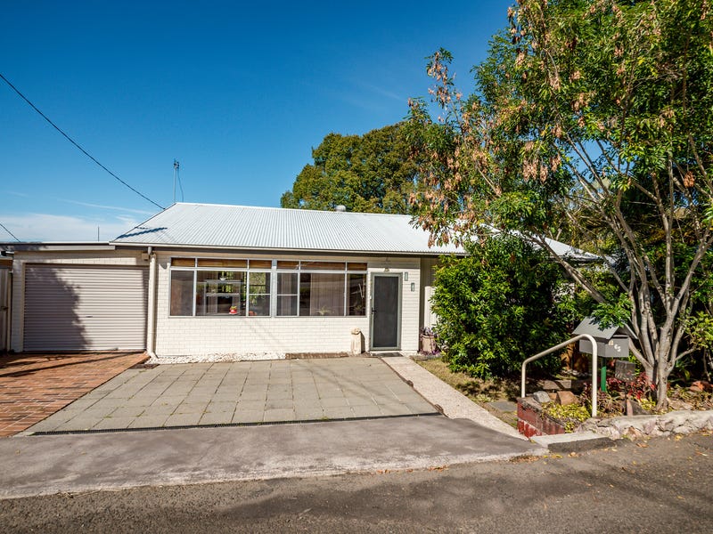 65 Mapleton Road, Nambour, QLD 4560