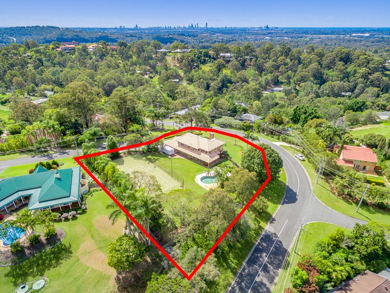 2 Duke Court, Tallai, Qld 4213 Property Details