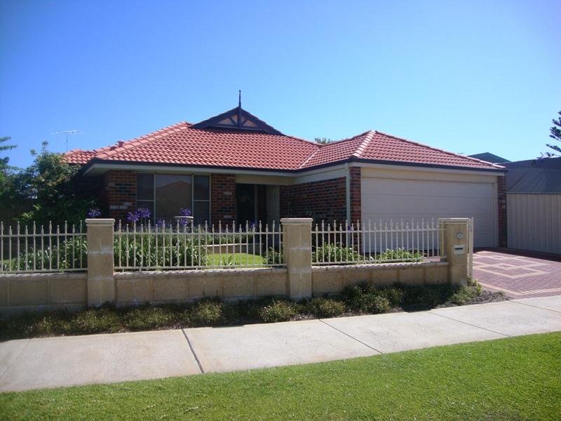 9 Capella Pass, Warnbro, WA 6169 Property Details