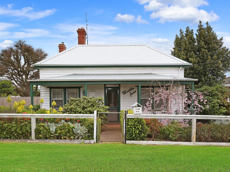 94 Baynes Street, Terang, Vic 3264 Property Details