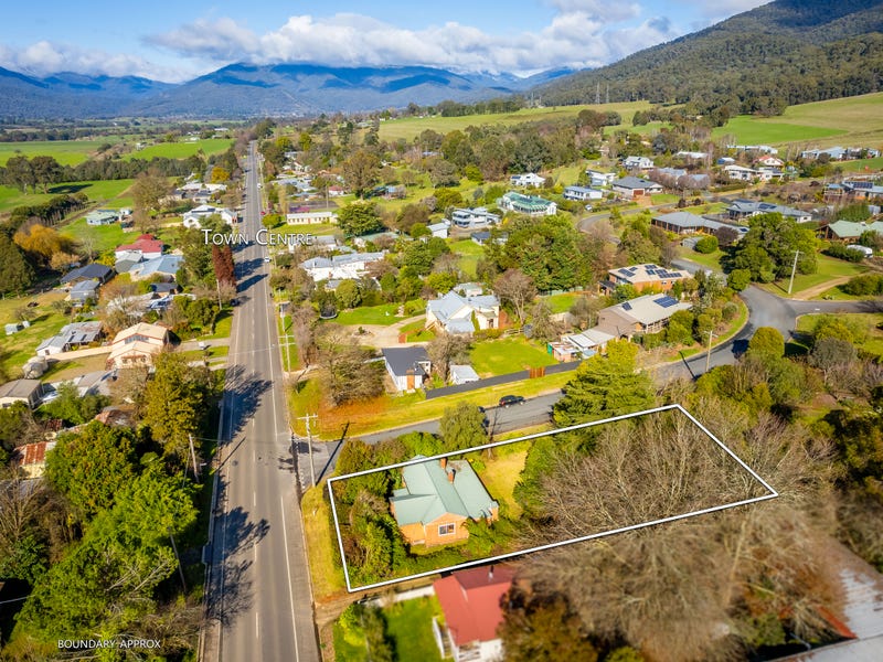 25 Kiewa Valley Highway, Tawonga, Vic 3697 Property Details