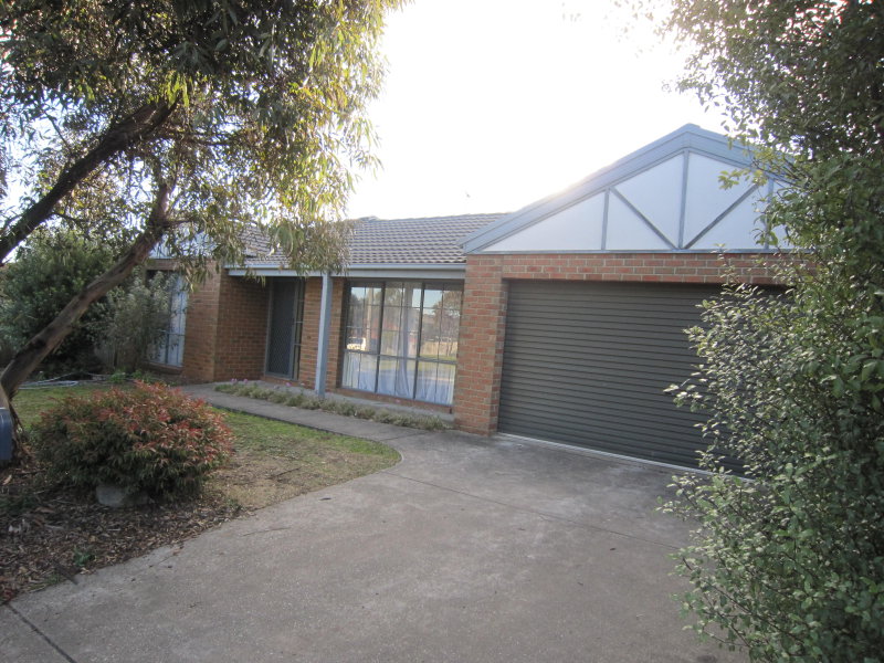 30 Kilmore Road, Gisborne, VIC 3437