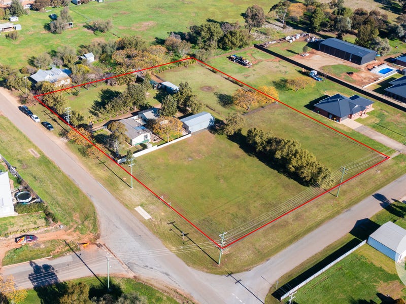 48 Iverach Street, Coolamon, NSW 2701 Property Details