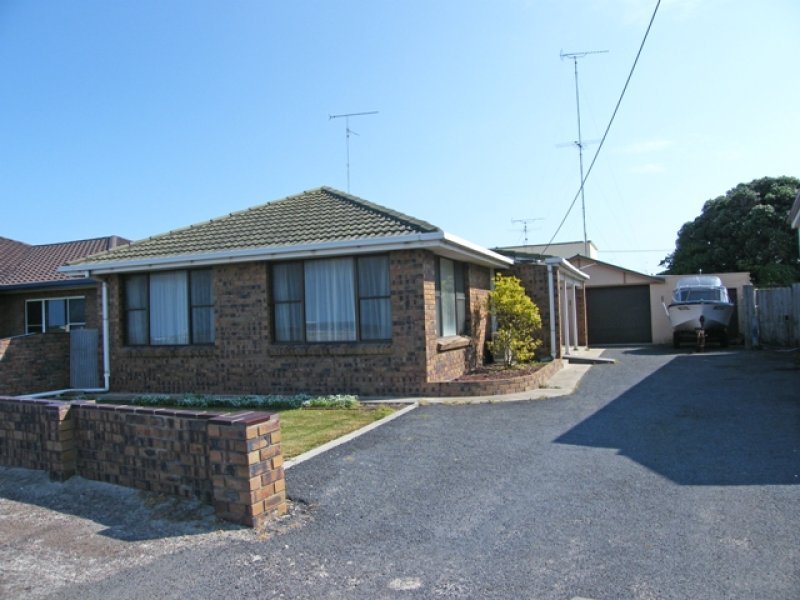 74 Sea Parade, Port Macdonnell, SA 5291