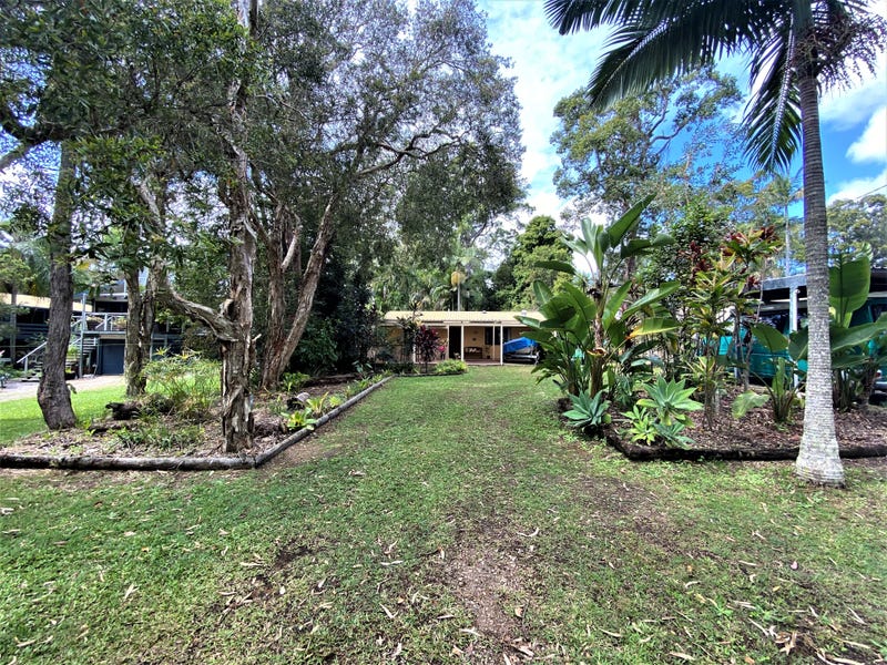 8 Whiting Street, Macleay Island, QLD 4184