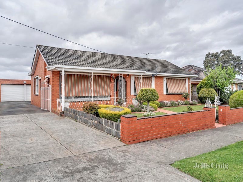 Real Estate & Property for Auction in Essendon, VIC 3040 (+2 locations