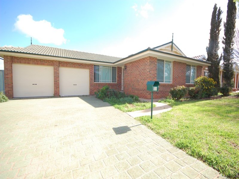 25 North Grove Drive, Griffith, NSW 2680