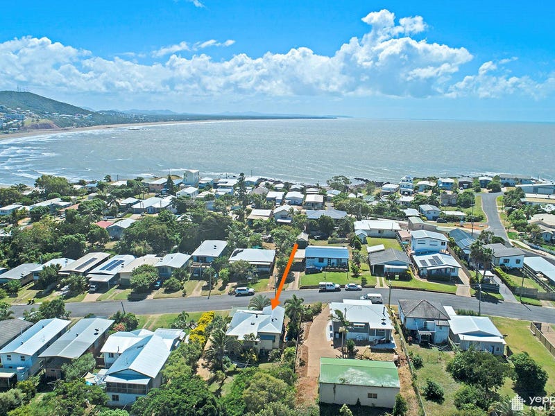 30 Pandanus Street, Cooee Bay, QLD 4703